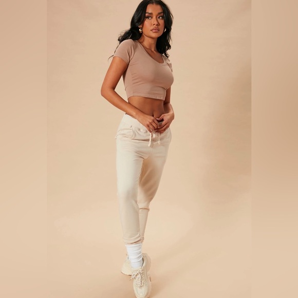 Women’s V Neck Cropped Short Sleeve Tee, Large, Mocha NWOT - Picture 3 of 8